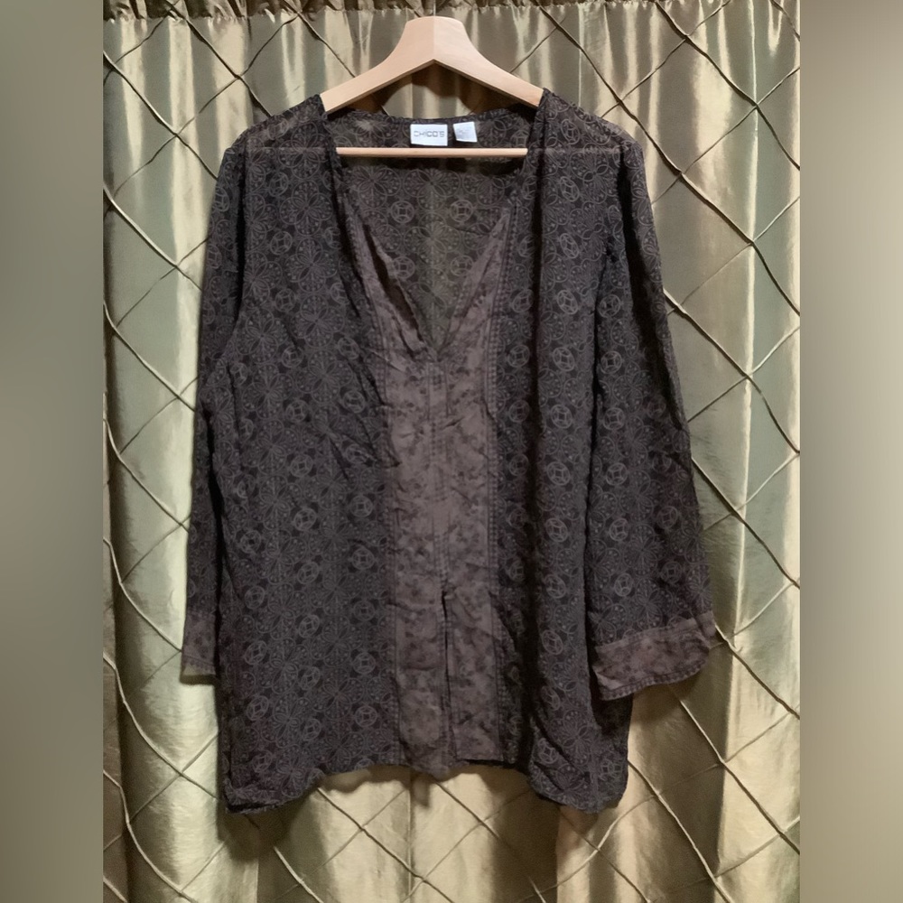 EUC- Chico’s Semi Sheer 100% Silk Tunic w/Side & Front Slits
